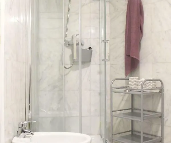 In Center * 토레몰리노스